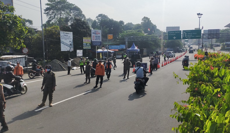 Uji Coba Ganjil Genap, Begini Suasana Arus Lalin Menuju Kawasan Puncak Bogor