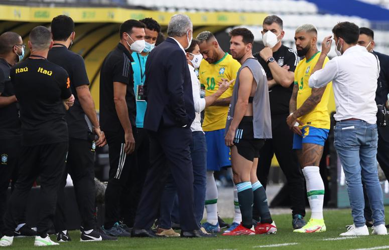 Intip Tingkah Kocak Messi saat Brasil Vs Argentina Ricuh, Dybala Sampai Ngakak