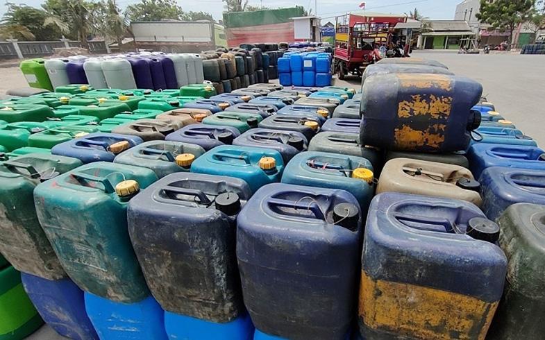 Gudang Penimbunan Solar Bersubsidi di Bogor Berhasil Dibongkar, Tampung hingga 50 Ton