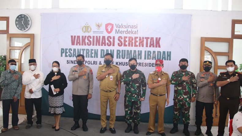 Vaksinasi Serentak Pesantren dan Rumah Ibadah di Minahasa Dapat Perhatian Khusus