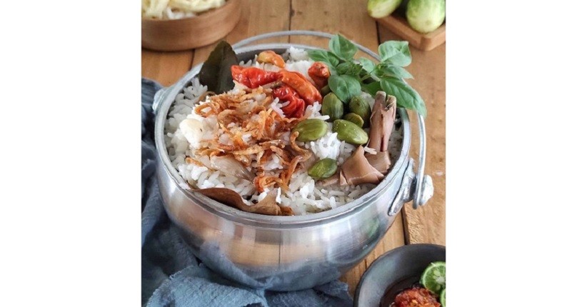 Mengenal Sejarah Nasi Liwet dan Cara Penyajiannya