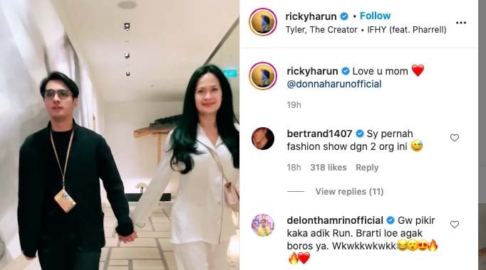 Ricky Harun Pamer Video Mesra Bareng Ibu, Netizen: Kayak Pacaran