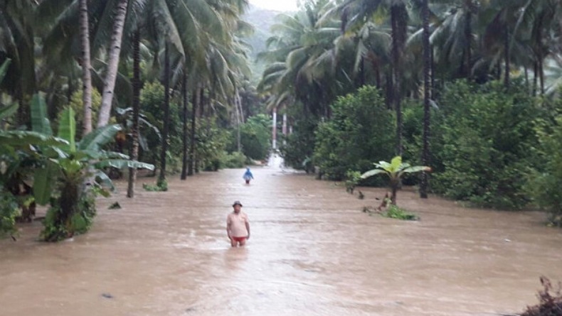 Banjir Terjang Bolaang Mongondow Selatan, Jalur Transportasi Lumpuh