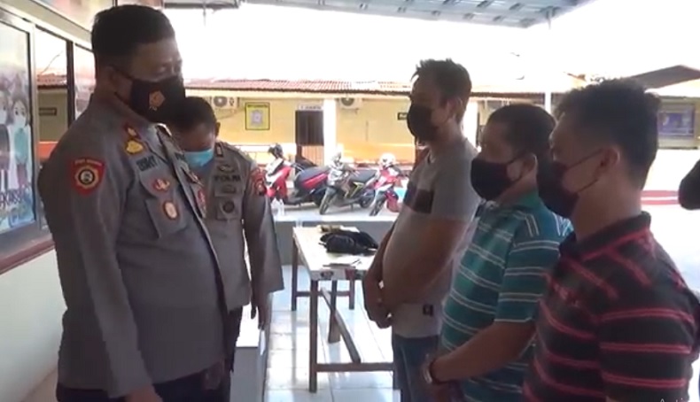 Polisi Tangkap Debt Collector di Makassar yang Tarik Paksa Taksi Online di Jalan
