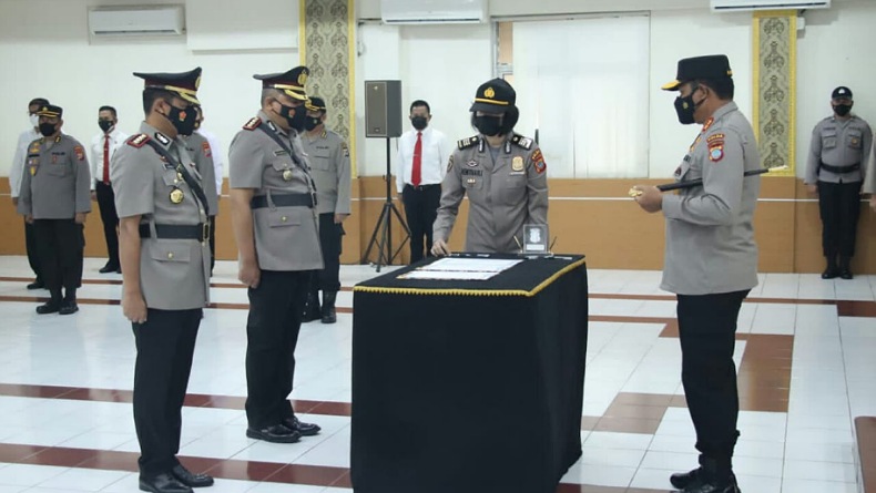 Kombes Pol Budi Samekto Dilantik Jadi Dirresnarkoba Polda Sulut, Gantikan Indra Lutrianto
