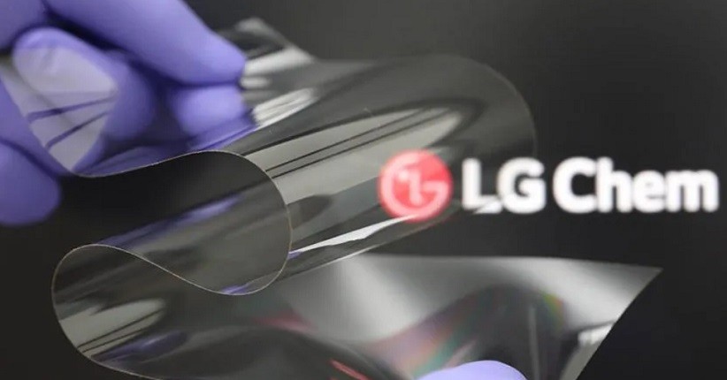 LG Klaim Layar Lipat Kembangannya Sekeras Kaca