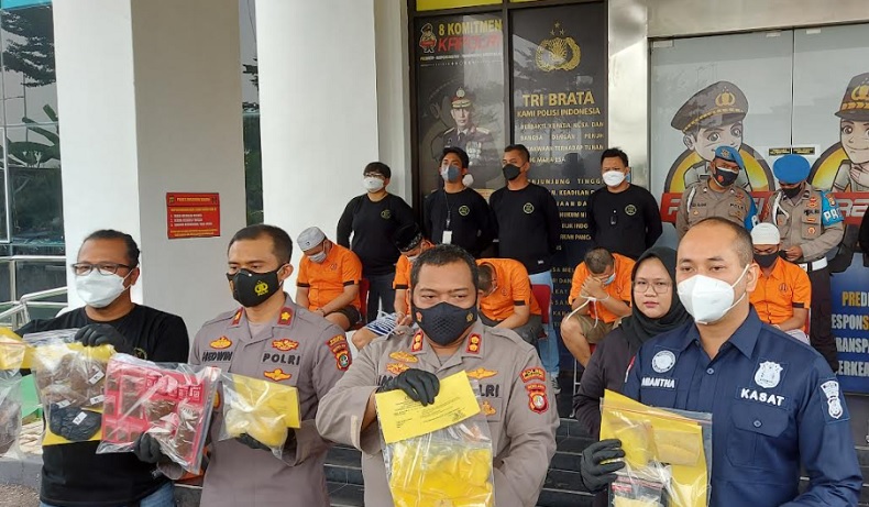 Kamar Apartemen di Tangsel Dijadikan Pabrik Tembakau Sintetis, 9 Pelaku Ditangkap
