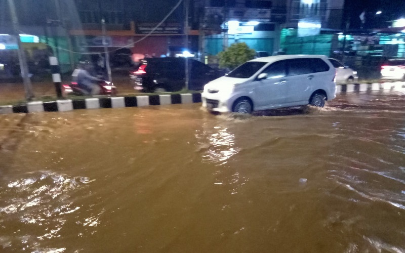 Ratusan Rumah di Kota Sorong Terendam Banjir