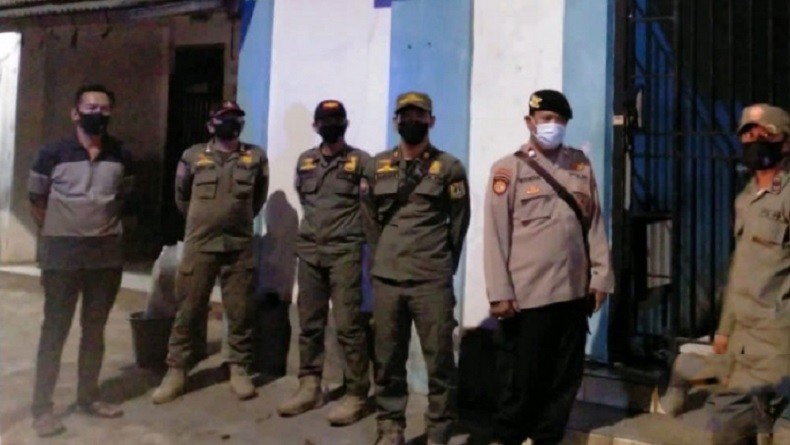 Petugas Gabungan PPKM Patroli Malam di Jakarta Timur, Sasar Tempat Hiburan hingga Kafe