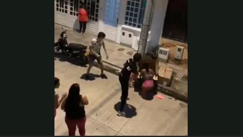 Video Penggerebekan Perselingkuhan Kocak Viral, Perempuan Setengah Telanjang Sembunyi dalam Kardus 