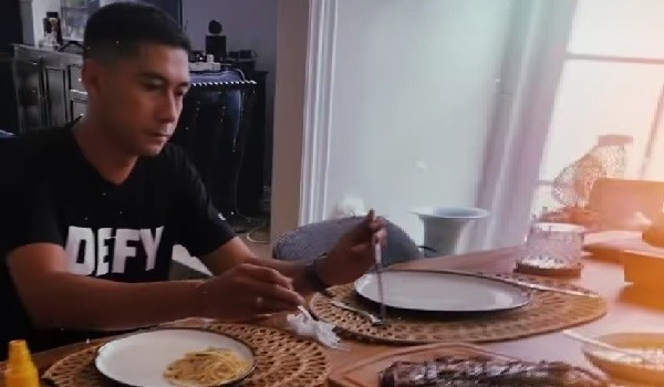 Gugat Cerai Suami, Tyna Kanna Masih Menyiapkan Makan untuk Kenang Mirdad