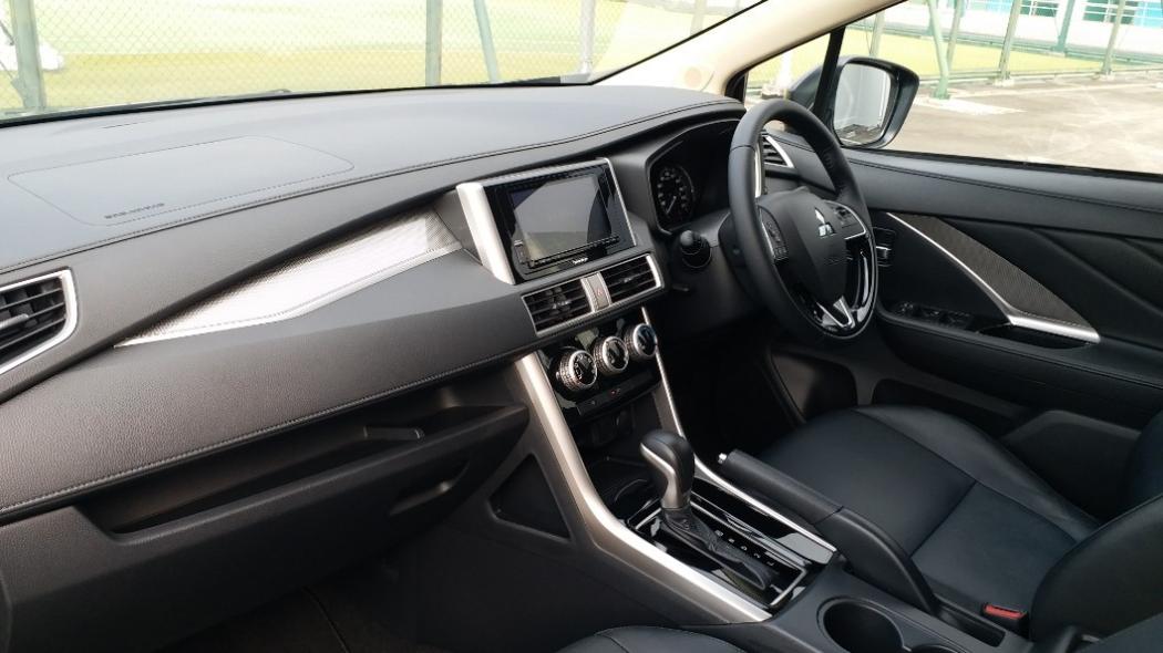 Dasboard Mobil Retak dan Kusam, Begini Cara Merawatnya