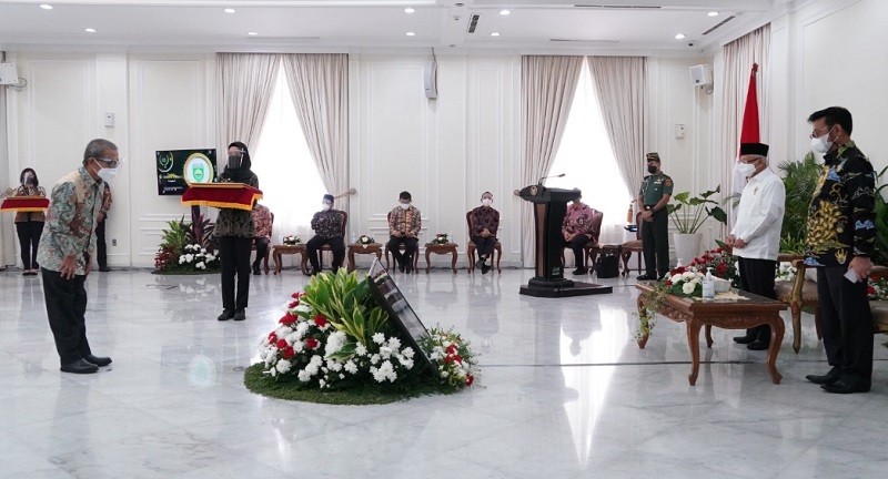 Dongkrak Ekspor Pertanian Hingga Rp3 Triliun, Bupati Deliserdang Raih Penghargaan Abdi Bakti Tani 2021 