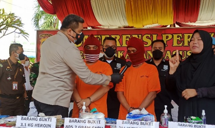 Dua Sindikat Jaringan Internasional Pengedar Heroin Ditangkap 