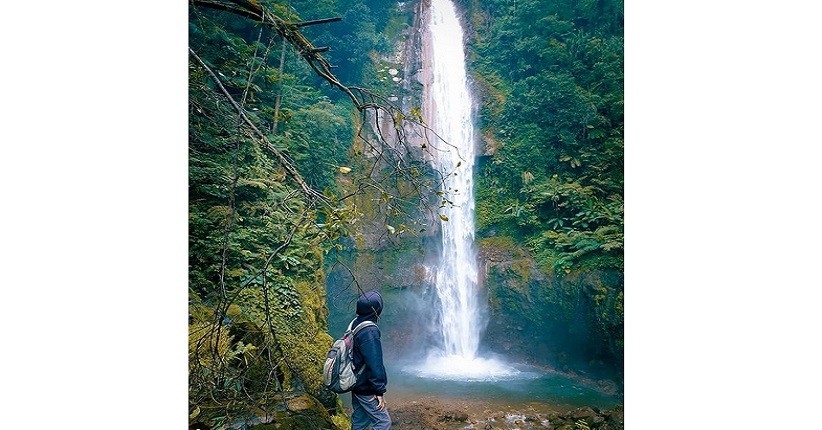 Ide Liburan ke Curug Seribu Bogor, Airnya Jernih Kebiruan