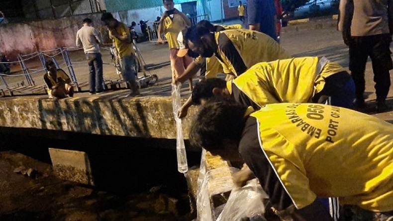 Polisi Sita 50 Liter Minuman Keras Tradisional di Pelabuhan Ambon