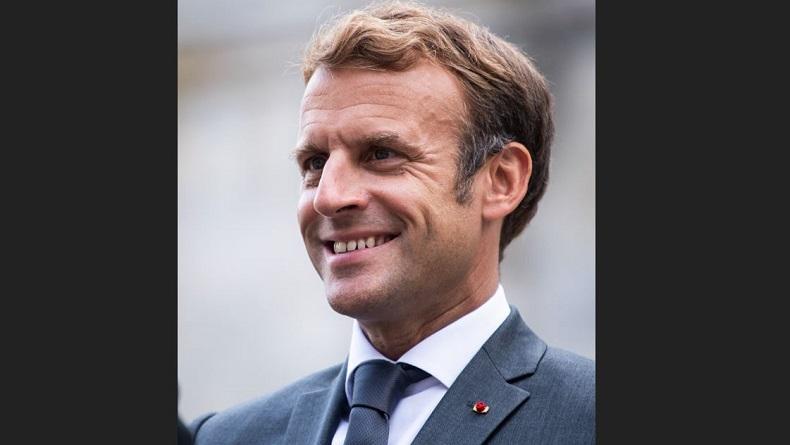 Presiden Prancis Emmanuel Macron Terbang ke Moskow Temui Putin, Mau Apa?