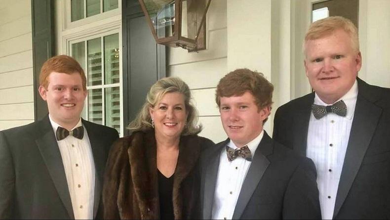 Pengacara Ditangkap karena Rencanakan Bunuh Diri demi Asuransi untuk Anak