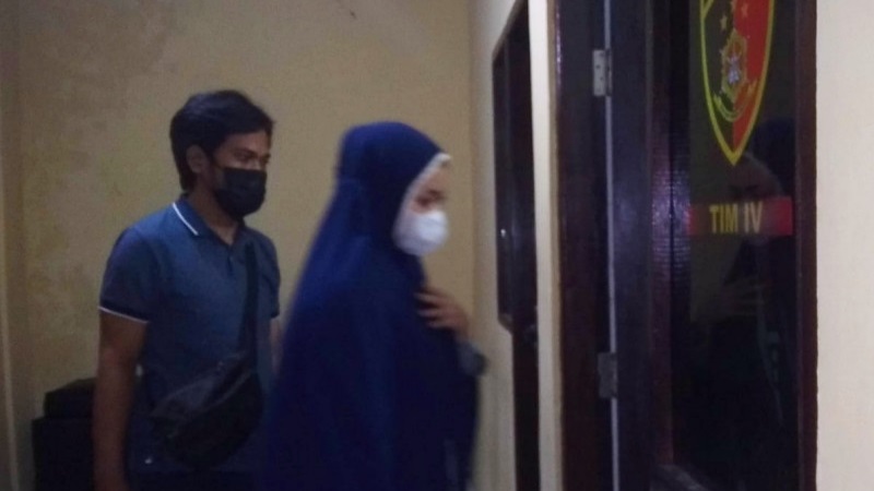 Ini Tampang Ibu Muda Owner Arisan Amanah yang Kelabui Ratusan Orang di Makassar