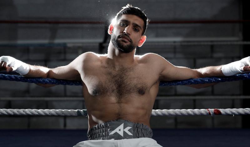 Petinju Amir Khan Belum Ingin Pensiun, Siap Balas Dendam Lawan Kell Brook