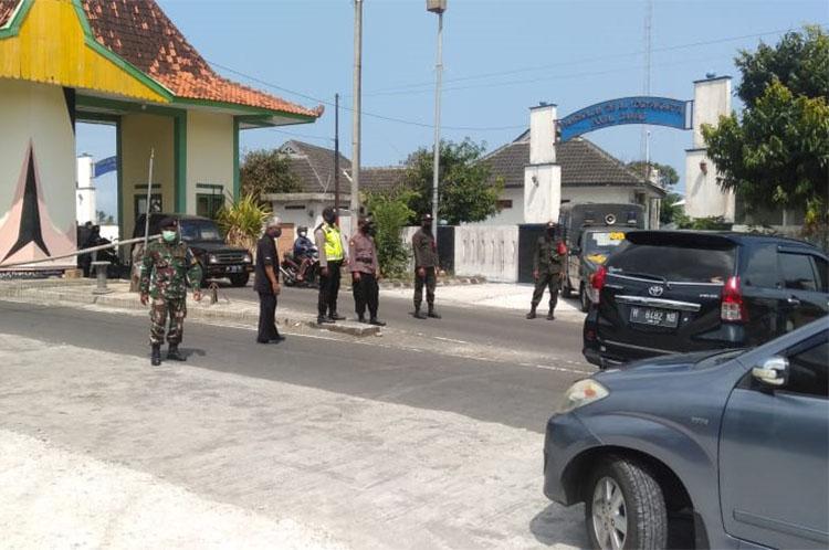 Pantai Parangtritis Bantul Masih Tutup, Ratusan Kendaraan Wisatawan Terpaksa Diputarbalik