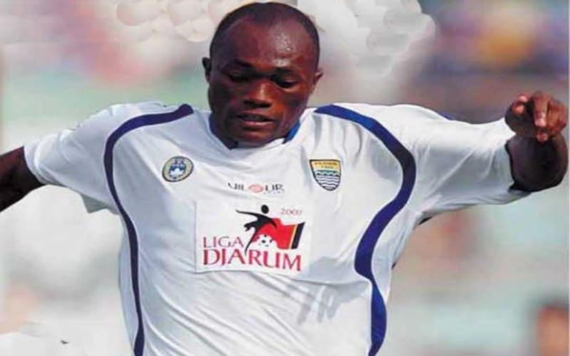 Pernah Perkuat Kamerun Bareng Bek Arsenal, Begini Kabar Eks Persib Christian Bekamenga