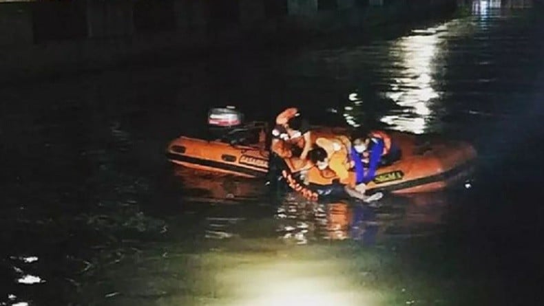 Jasad Pria Tenggelam di Kali Item Ditemukan Radius 11 Meter dari Lokasi Kejadian 