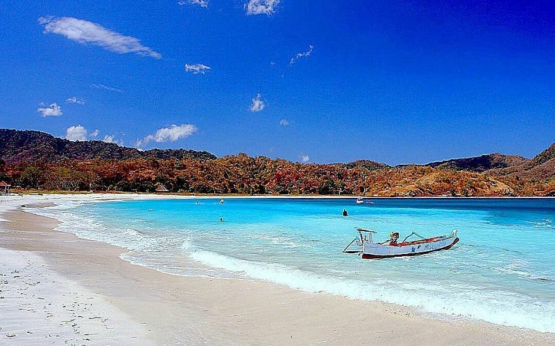20 Tempat Menarik di Sumbawa NTB, dari Desa Kuno hingga Gunung Berapi