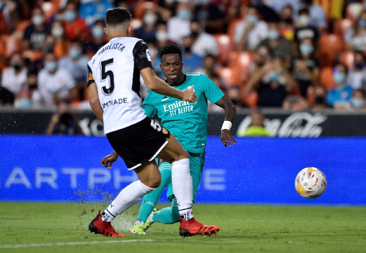 Comeback! Real Madrid Hajar Valencia, Vinicus Jr Menggila
