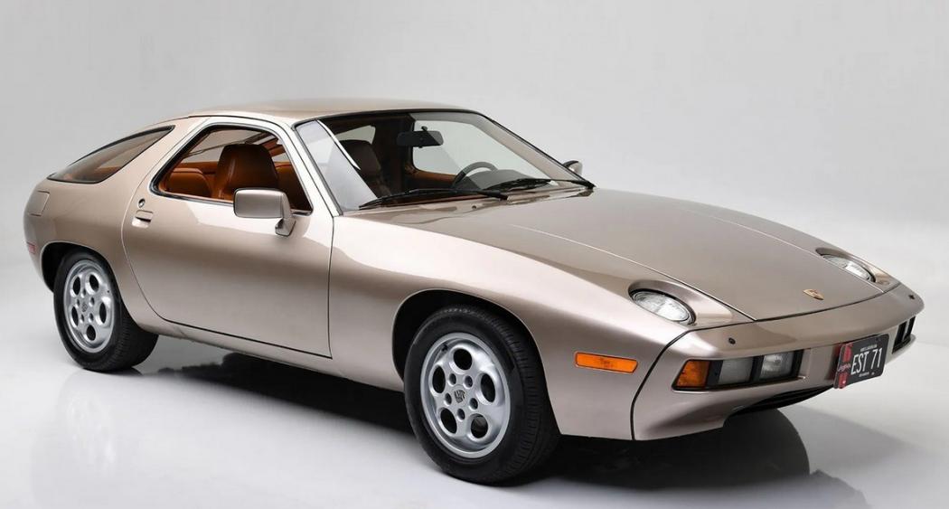 Wow, Mobil Tom Cruise di Film Risky Business Terjual Rp28 Miliar