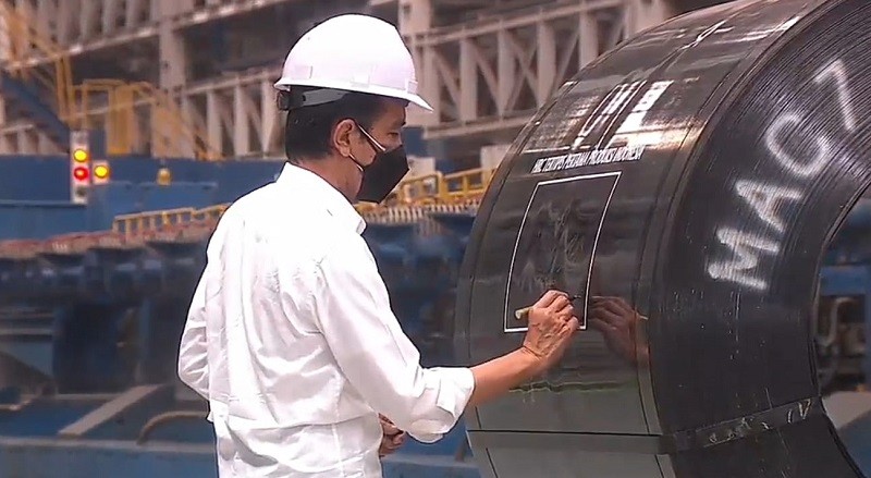 Menakar Strategi Krakatau Steel ketika Indonesia Kebanjiran Baja Impor