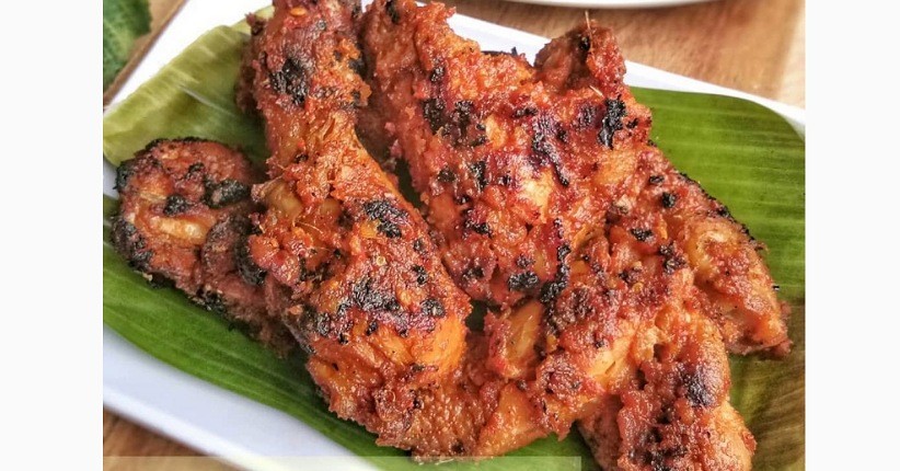 Cara Membuat Ayam Bakar Bumbu Rujak, Pedas Manis Bikin Ketagihan