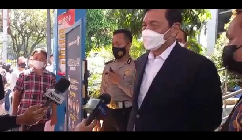 Luhut Polisikan Haris Azhar dan Fatia terkait Pencemaran Nama Baik 