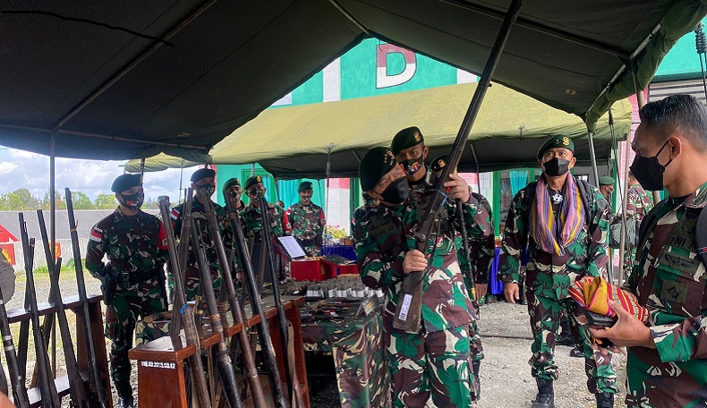 Pangkostrad Letjen Dudung Minta Prajurit Rangkul Masyarakat dengan Bhinneka Tunggal Ika