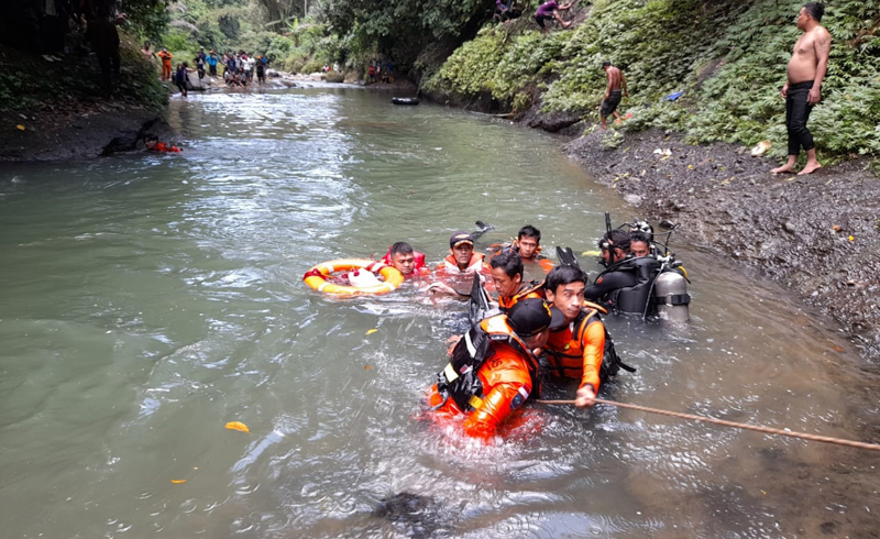 Terpeleset saat Mancing, Warga Kendal Tewas Tenggelam di Sungai Ringin