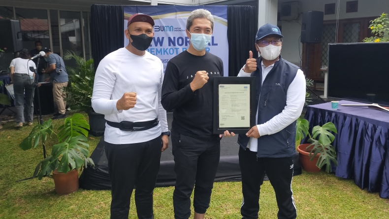 Kementerian BUMN Serahkan Sertifikat ke RSUD Bogor dan Perumda Pasar Pakuan Jaya