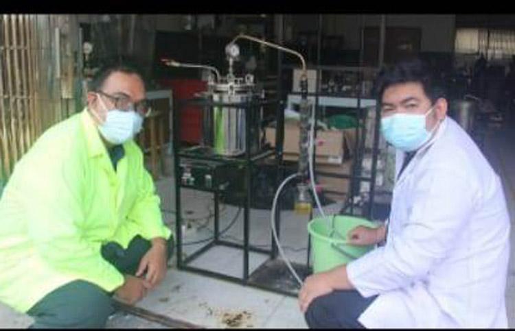 Fakultas Teknik Industri Universitas Islam Indonesia Olah Limbah Masker Jadi BBM Alternatif