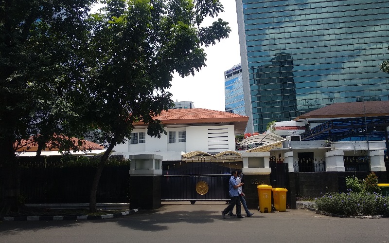 Dikabarkan Tersangka, Rumah Dinas Azis Syamsuddin Terpantau Sepi