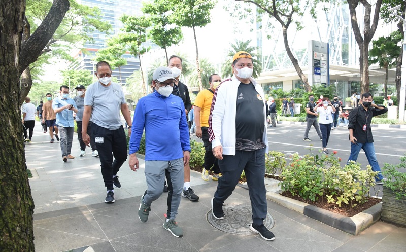 Airlangga Hartarto Jalan Pagi Bareng Cak Imin, Sinyal Koalisi 2024?