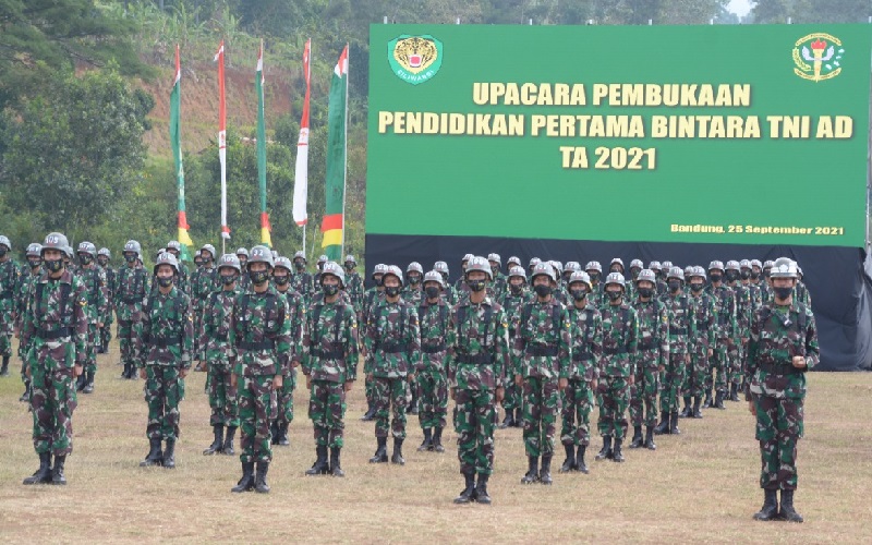 268 Pemuda Digembleng Jadi Prajurit TNI AD, Pangdam Siliwangi: Siapkan Fisik dan Mental Kalian