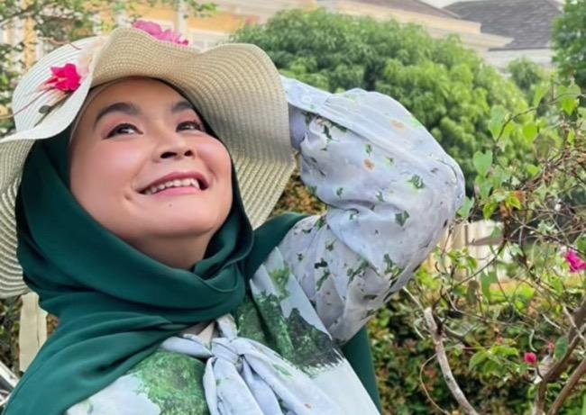 Ulfa Dwiyanti Komedian Perempuan Top Era 1990-an, Begini Kehidupannya Sekarang 