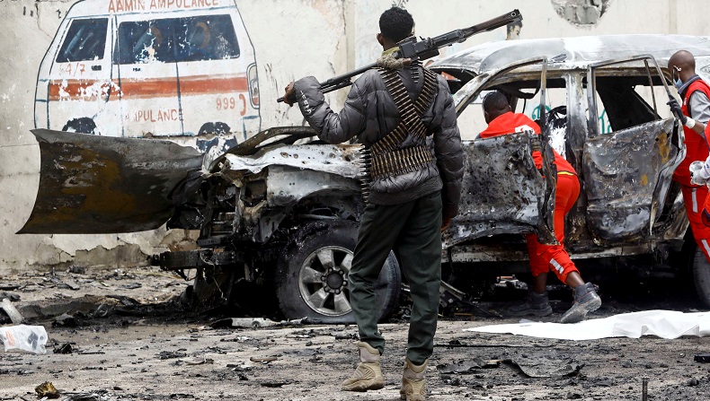 Mobil Bom Bunuh Diri Meledak, 7 Tentara dan Warga Sipil Tewas 