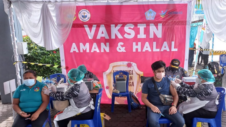Lantamal VIII Gelar Serbuan Vaksinasi Masyarakat Maritim di Bitung, 540 Dosis Disiapkan