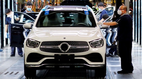 Krisis Semikonduktor, Pengiriman Mobil Mercedes-Benz Tertunda Lebih dari Setahun