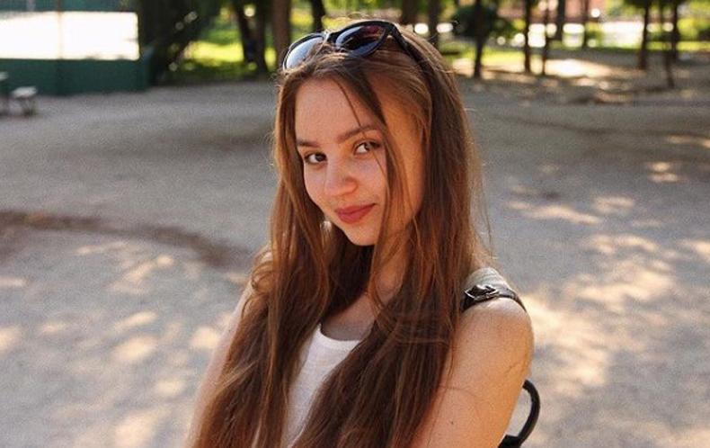 5 Pebulu Tangkis Cantik di All England 2022, Nomor 3 Mirip Artis Indonesia