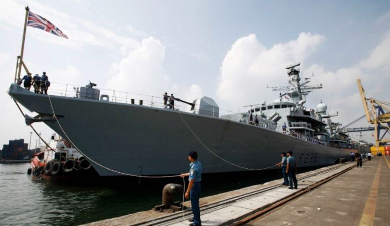 Giliran Kapal Perang Inggris Lintasi Selat Taiwan, Bikin Panas China