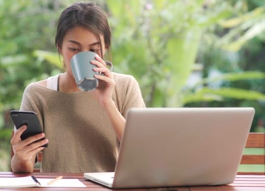 Jaga Mood! Lakukan 4 Tips Ini Agar Tetap Produktif di Rumah