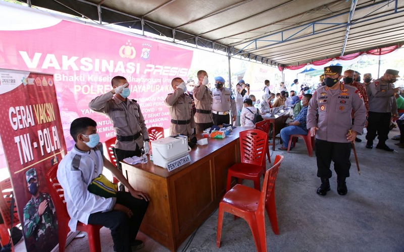 Dukung Pelaksanaan PON XX, Kapolri Minta Vaksinasi Covid-19 di Papua Ditingkatkan