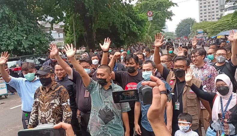 Usai Dipecat, Mantan Pegawai KPK Kerja Renovasi Bangunan