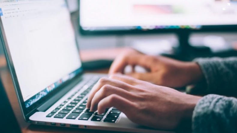 Waspada! Overwork dan Sering Lembur Bisa Sebabkan Sakit Jantung